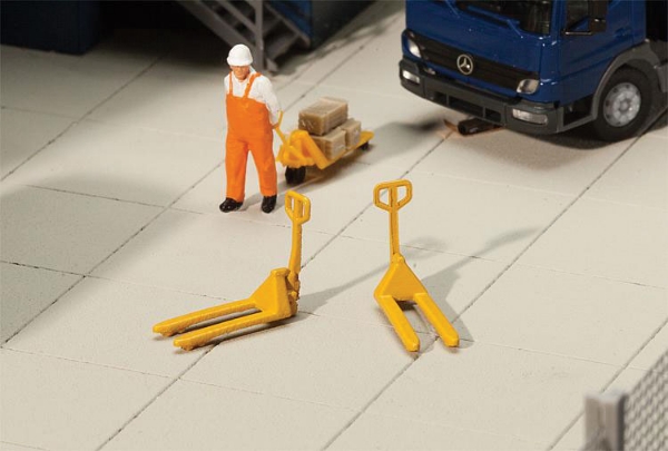 Picture of HO Scale - Pallet Jacks