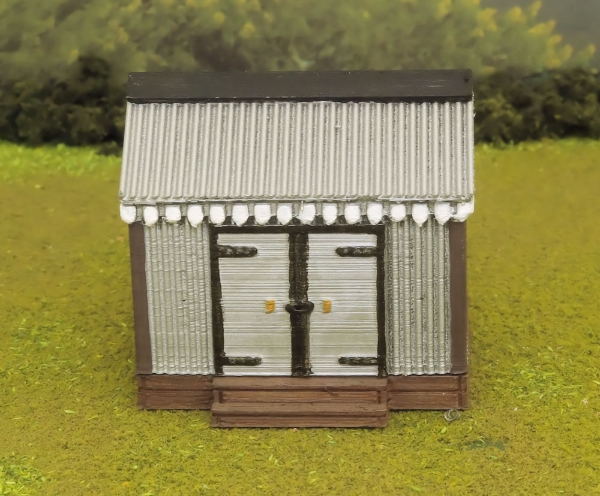 Picture of HO Scale - Storage Shed - Corrugated Iron - Wood Base